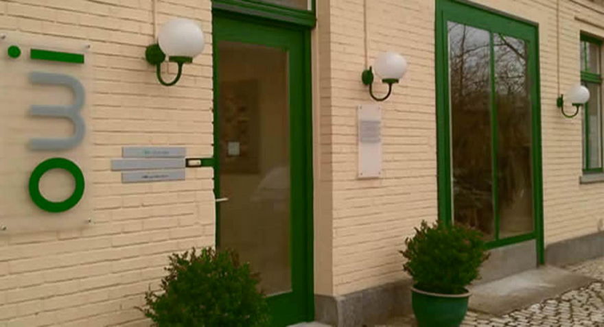 Eingang: open way institute: owi - Praxis für Hypnosetherapie & Veränderungscoaching